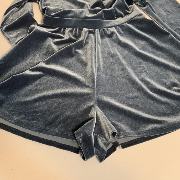 Urban Outfitters Velvet Romper - Picture 6 of 9